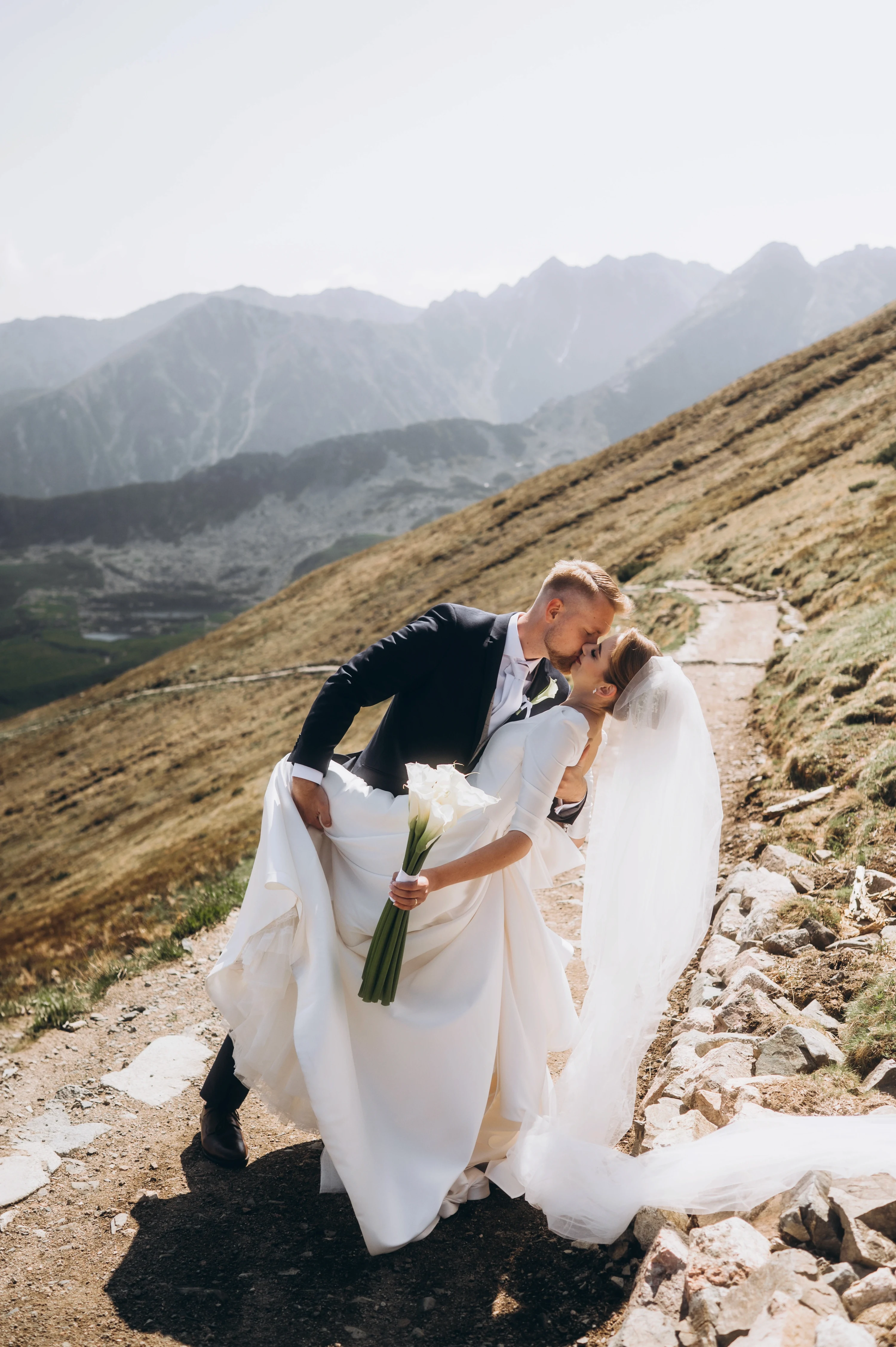Svadobná fotografia páru na Orave, svadobná fotografka Eva Paldiová pôsobí v Tvrdošíne, Dolnom Kubíne, Trstenej, Námestove.
