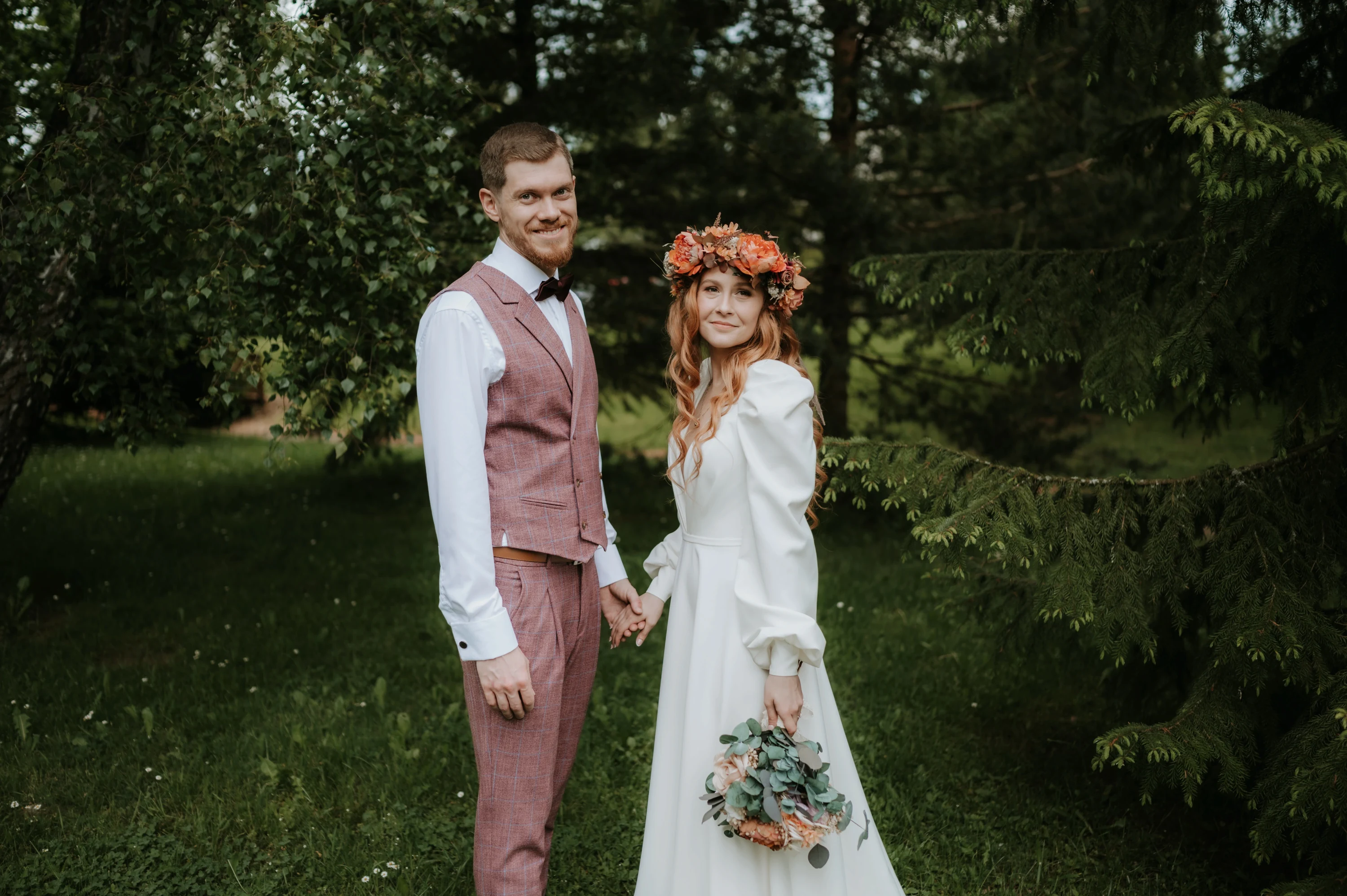 Lenka a Andrej čerstvý portrét s prírodou v pozadí.